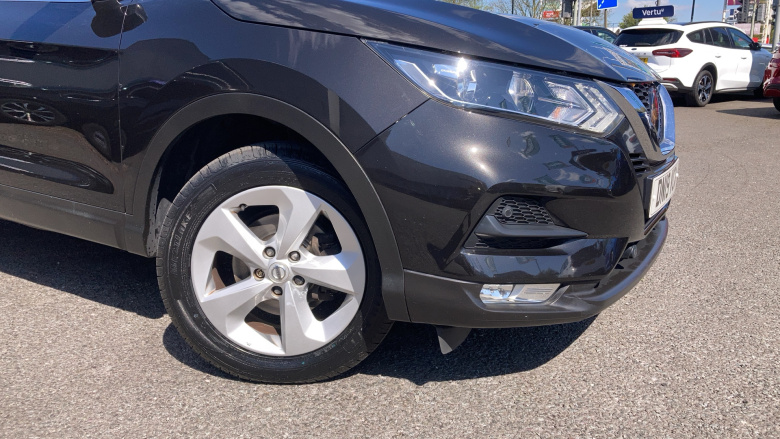 Nissan Qashqai 1.5 dCi 115 Acenta Premium 5dr Diesel Hatchback